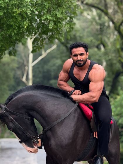 Another shot on the horse. Confidence and strength.