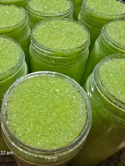 The bright color and texture of my bath salts are completely natural. Use them for a full bath or a foot soak to de-stress after a long day.