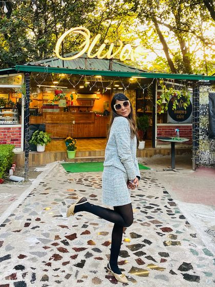 Suhani Gupta - Personal Styling Seasonal & Travel Style photo 5