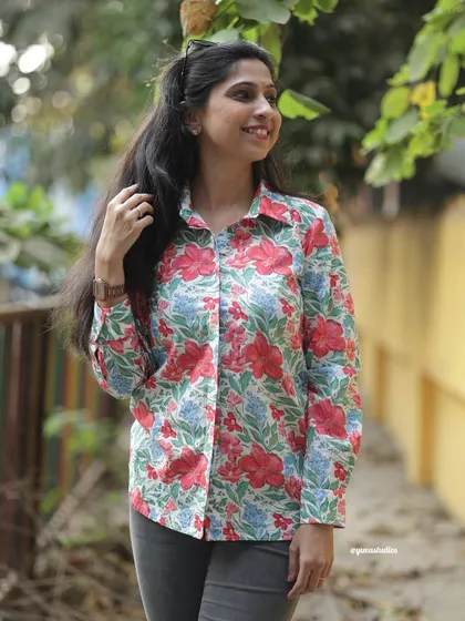 Brighten up your day with our bestselling floral cotton shirt. Made from the softest pure cotton, it’s lightweight, breathable, and perfect for keeping you cool and stylish, whether you're at the office or enjoying a casual day out.