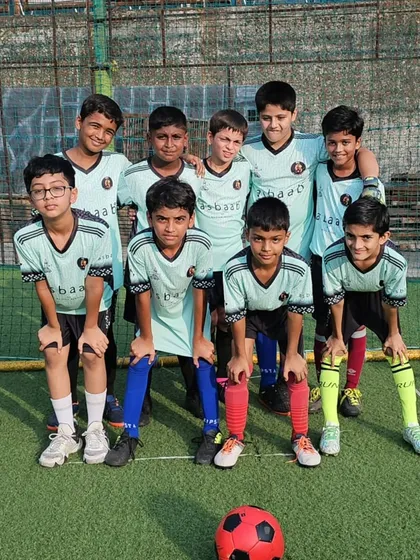 Our U11 team ready for action at the MFA YPL, sponsored by Asbaab.