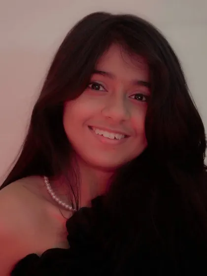 The same model and setup, but with a bright smile. This shows how I can capture different expressions, from serious to happy, in one session.