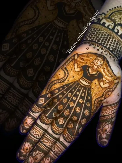 I can bring any story to life with henna. This design features a graceful dancing figure, showcasing my skill in creating detailed portraits and figures that make your mehndi truly one of a kind.