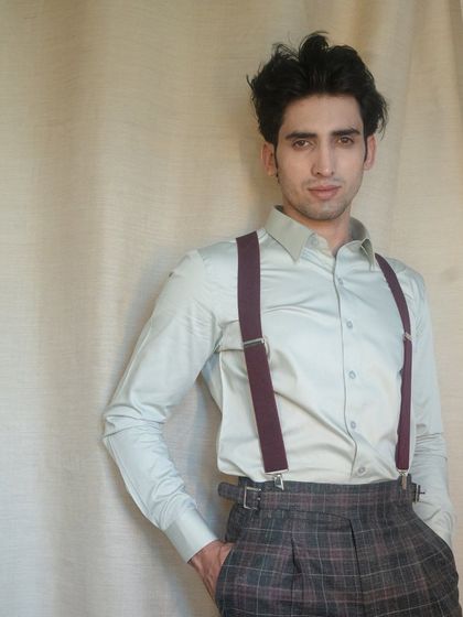 With our Wool Silk Linen Pants, you wear a piece of art tailored to your taste. Paired with suspenders, it's a timeless, charming look.