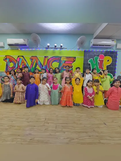 A group photo of the kids' batch in their beautiful ethnic wear, celebrating one of the many festivals at our studio.