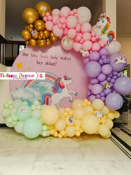 Another angle of the main unicorn backdrop and balloon arch, showing the beautiful color combination.