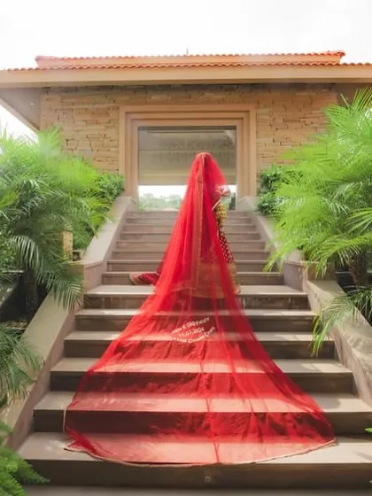 The bride's walk to forever. We orchestrate these pivotal moments with the grandeur they deserve, ensuring every step is filled with emotion and cinematic beauty. Her journey begins with a breathtaking entrance. 🤍