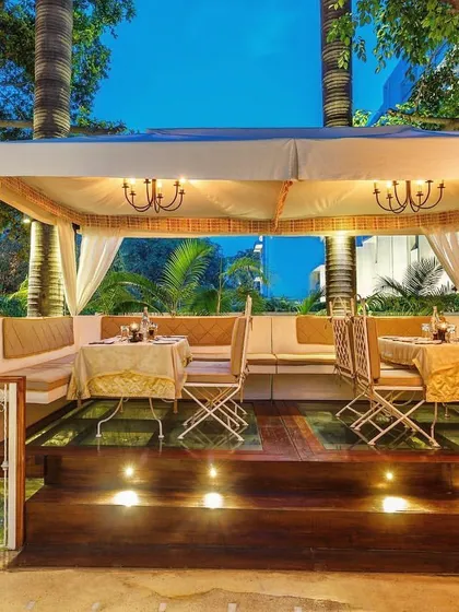 We love setting the stage for love. This cabana, prepared for a Valentine's celebration, shows how we can make any occasion feel extraordinary.