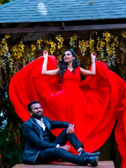 Dress Rental Buzz - Photoshoot Outfit Rental Dramatic Trail & Flying Dresses photo 6