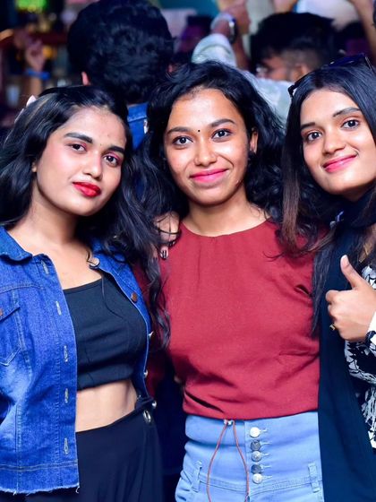 Jezzter - DJ Services The Crowd & The Vibe photo 7