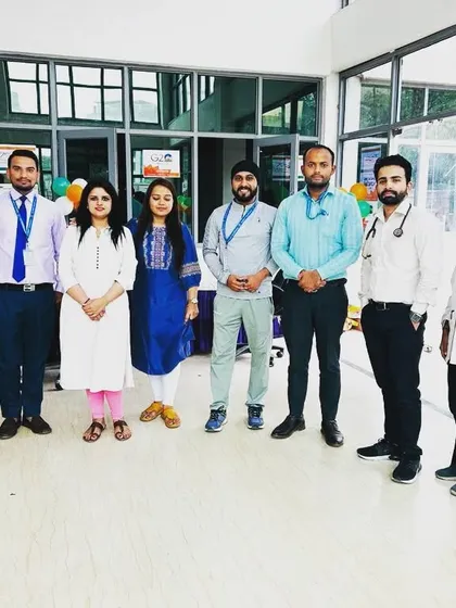 The full team of wellness practitioners at the Ircon ISL corporate event.