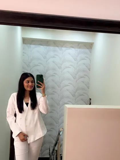 Confidence is the best accessory. This look in a white suit reflects a fresh and modern approach to the legal profession.