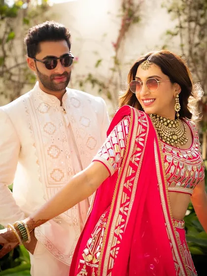 A fun and candid shot from the Mehendi. The makeup is designed to be long-lasting and look great even in bright sunlight, ensuring you can enjoy every moment without worry.