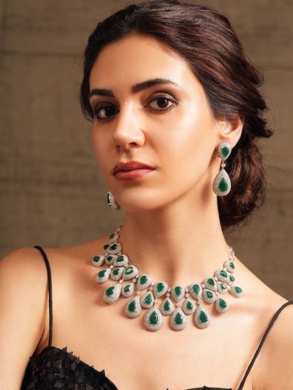 Emrosia: The Emerald Collection photo 21