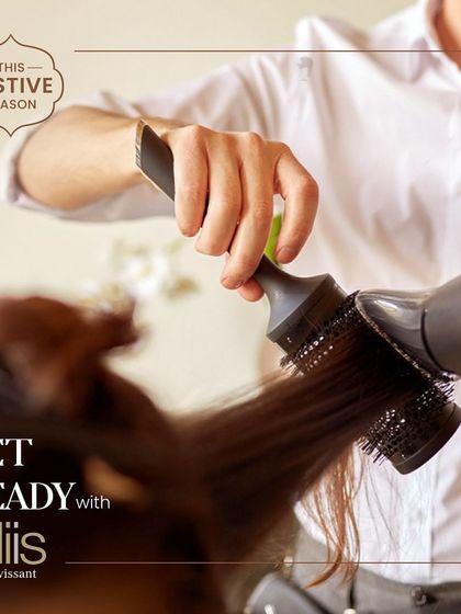 Get ready with Blliis this festive season. Our expert stylists are here to create the perfect blowout, ensuring you look polished and glamorous for any event.