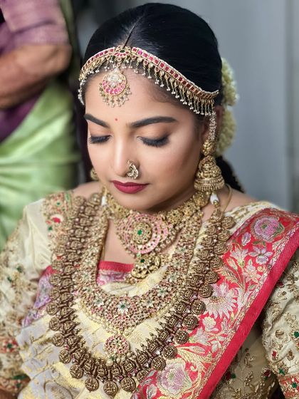 Shwetha Mahadev - Makeup Artistry Training The Art of South Indian Bridal Makeup photo 36
