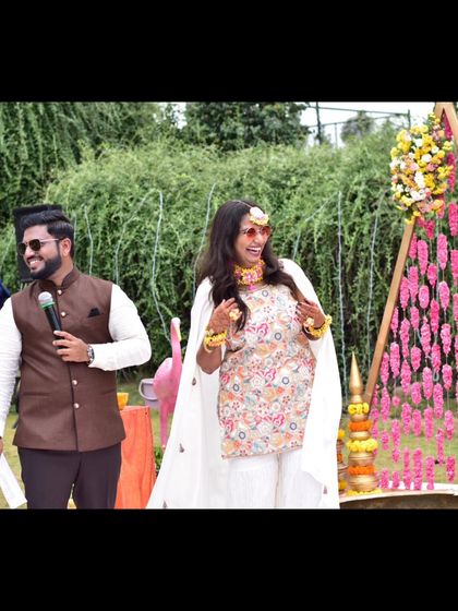 Emcee Pramod - Wedding Emcee & Host Vibrant Haldi & Mehendi Ceremonies photo 24