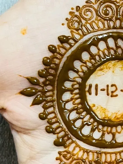 A simple and elegant way to commemorate the special day. The engagement date is placed in the center of the mandala design.