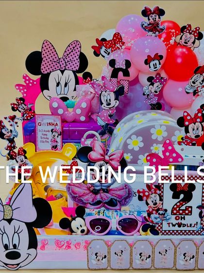 The full view of our elaborate Minnie Mouse 2nd birthday hamper. We can create custom hampers for any theme you can imagine.