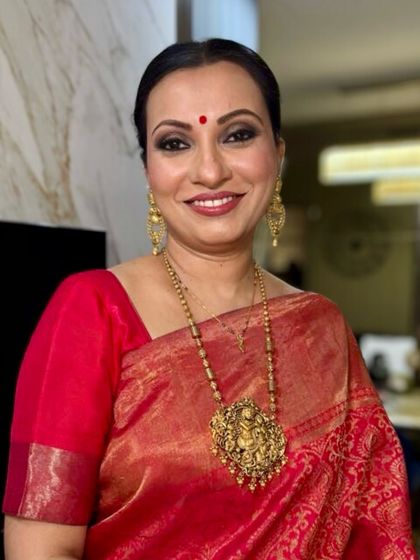 This image shows the flawless, skin-like finish I aim for. The makeup is blended seamlessly to create a radiant and youthful glow.