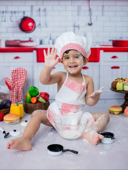 Hello there! I believe photoshoots should be fun, and what’s more fun than a mini chef with flour on their nose? This creative toddler chef photoshoot is one of my favorites for capturing playful personalities.