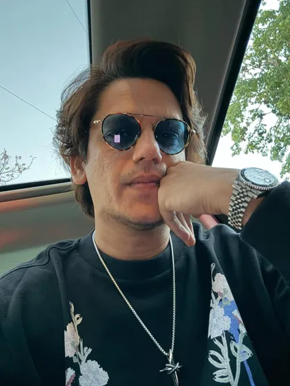 Men's styling is about sharp cuts and effortless cool. Here's a look I created for Vijay Varma, focusing on a modern, textured haircut that has great volume and movement.