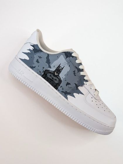 A side view of the Batman AF1s, showing him looking over Gotham City with bats flying in the background.