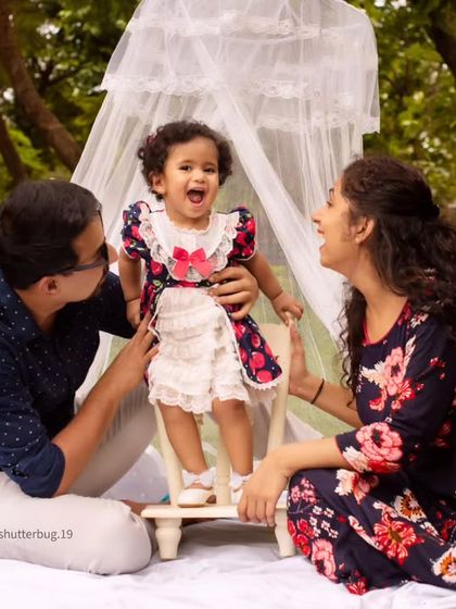 Cherished Sibling & Family Portraits photo 5