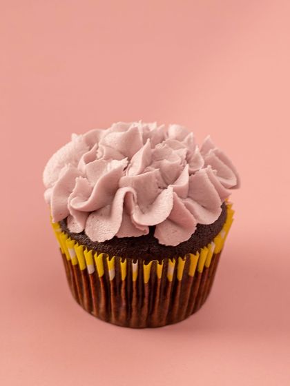 The Signature Floral Cupcake Baskets photo 11