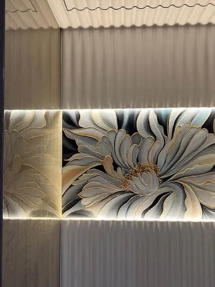 Another view of the beautifully integrated floral painting.