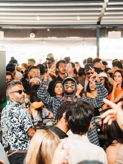 This was a daytime event in my hometown of London, and the vibe was just perfect. Being surrounded by a crowd that is fully immersed in the music is an unbeatable feeling.