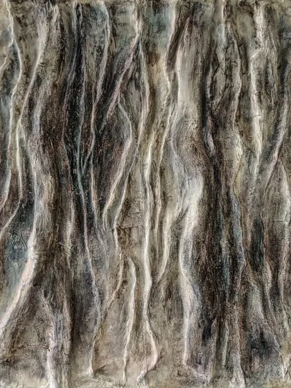 This piece is a tribute to the roots of nature, embracing the beauty of imperfection. Inspired by Wabi-Sabi, it celebrates the intricate patterns of darkness, the veins of leaves, and the roots that bind us.