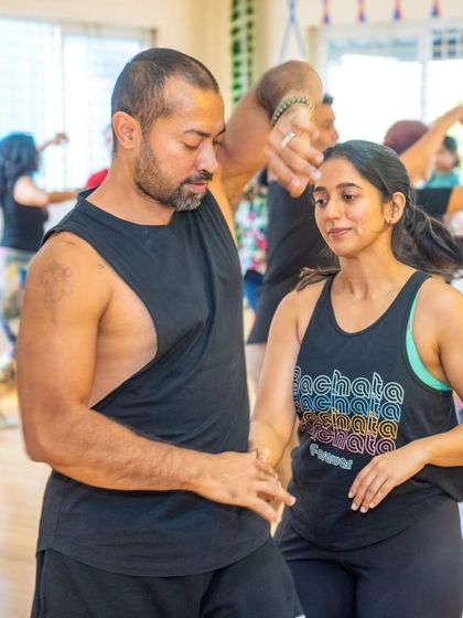 A candid moment of connection and instruction during the workshop with Diego and Sofia. These are the moments where real learning happens.
