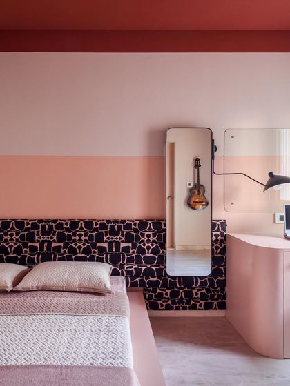 Cedar Abode: Minimalist Forms with Playful Details photo 6