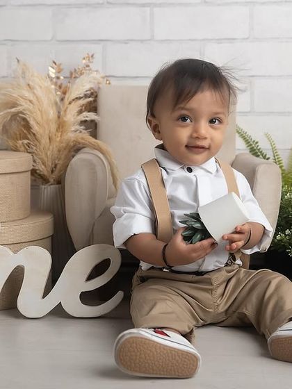 Joyful Cake Smashes & Birthdays photo 10