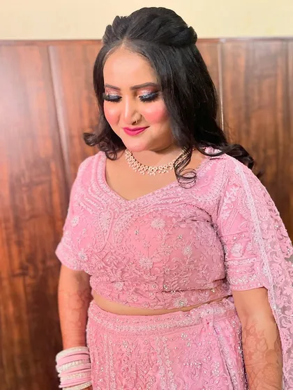 A close-up of the soft, shimmery eye makeup for this engagement look. It's all about enhancing her natural beauty.