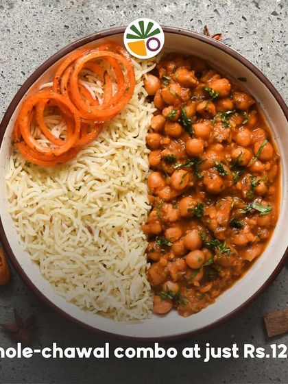Indulge in a flavor fiesta with my lip-smacking combos! This Chhole Chawal combo is a classic favorite, available at a pocket-friendly price so you can enjoy it anytime.