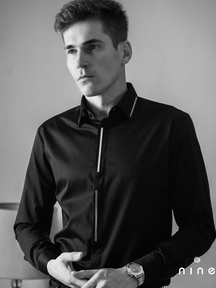 A full look at the 'Metal Bling' shirt, showing how the metallic details create a sleek, modern silhouette.