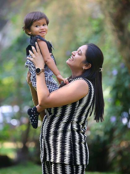 Family Portraits: In Studio & Outdoors photo 12