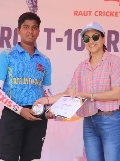 A player from the winning team being recognized for his contribution.