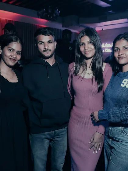 More happy faces from a great night at the club. Creating memories for my audience is key.