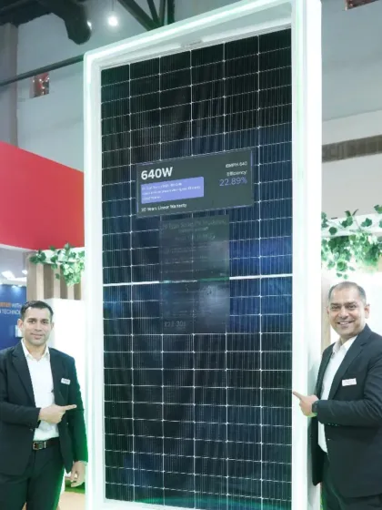Our team proudly showcasing the new 640W N-type solar panel at the Bharat Solar Expo. This cutting-edge product received a phenomenal response from attendees, especially from Kusum C scheme beneficiaries.