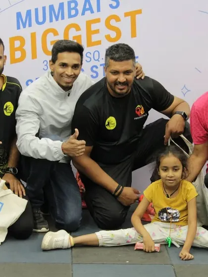 A heartwarming moment with our team and a young athlete at the Decathlon event. We are a family, and we love making sports accessible and enjoyable for all ages.
