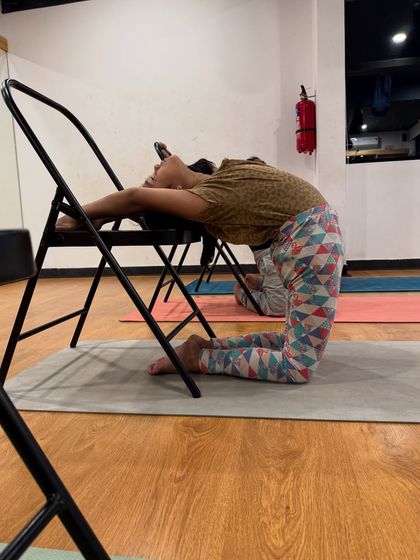 Hamsa Yoga - Kids & Family Yoga Creative Movement: Yoga with Props photo 5