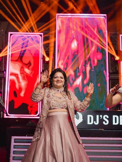 The ladies of the family taking over the stage with their amazing energy. Group performances like this are always a highlight.