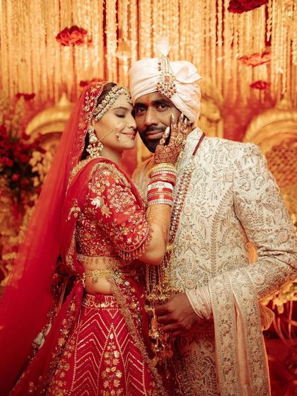 Royal Sanctuaries: Grand Wedding Mandaps & Receptions photo 33