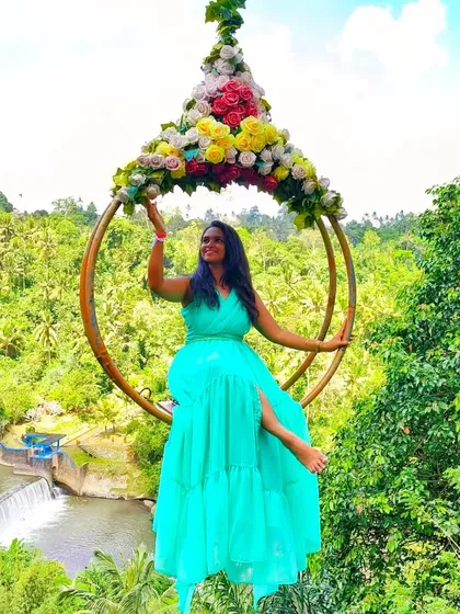 My rental gowns are perfect for any location, even a beautiful destination shoot. This light sea green dress looks absolutely dreamy against a lush, natural backdrop.