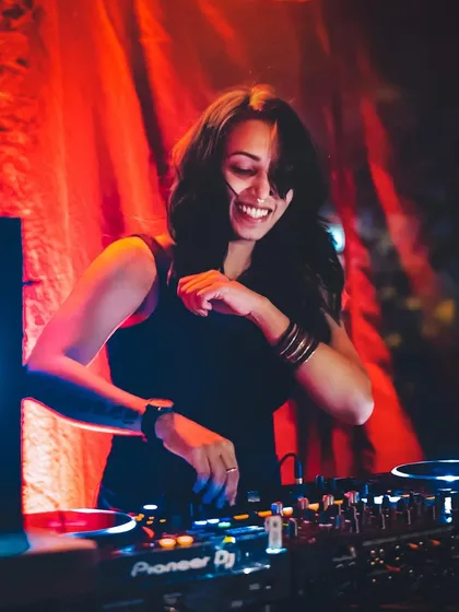 Incoming gigs for the next few months, including Basscamp Festival and Sunburn Festival. Grateful for these opportunities.
