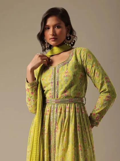 A commercial shoot for Kalki Fashion. I created a modern look with a short, wavy bob and clean, defined makeup to complement this vibrant green Anarkali.
