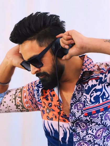 Maddy - Private & Corporate Event DJ The DJ Maddy Look photo 6